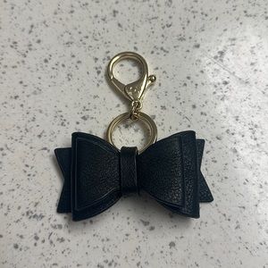 Itzy ritzy bow keychain